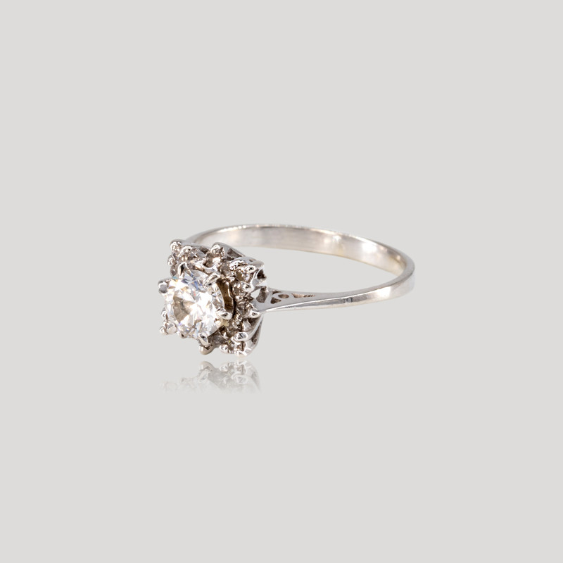 31300563-bague-diamants-fils