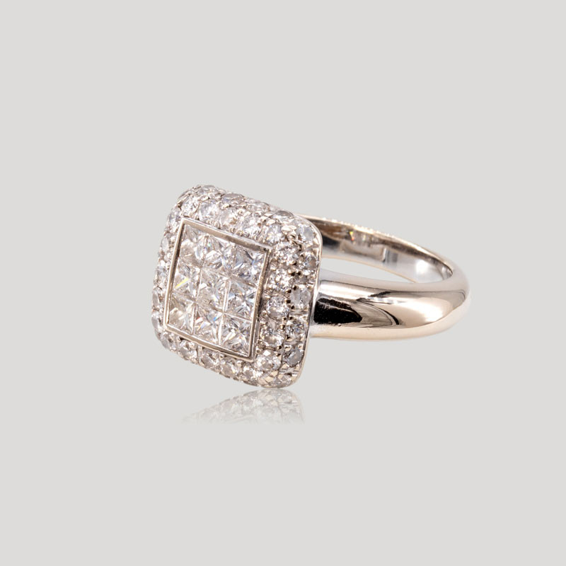 31800124-bague-carree-diamants-princesse