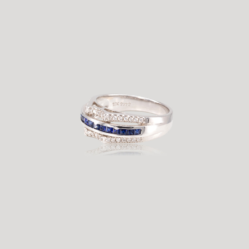 32300143-bague-fine-saphirs-calibres-et-diamants