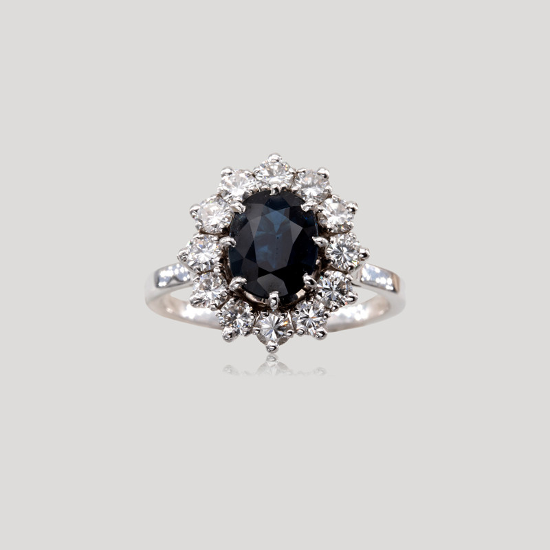 32700487-bague-marguerite-saphir-et-diamants