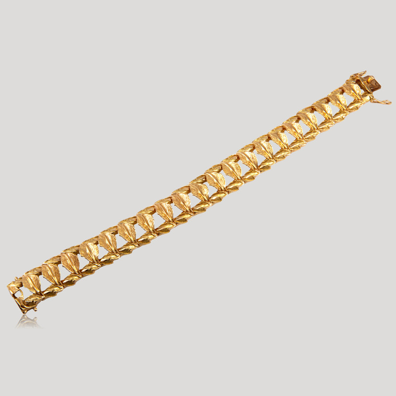 33300128-bracelet-or-feuilles