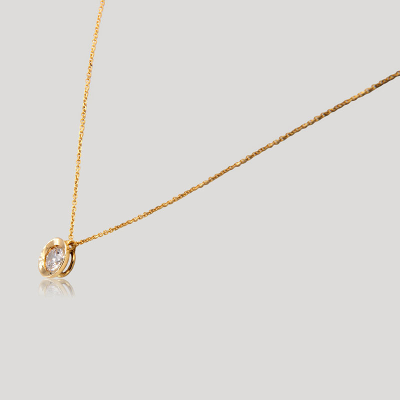 35100085-collier-solitaire