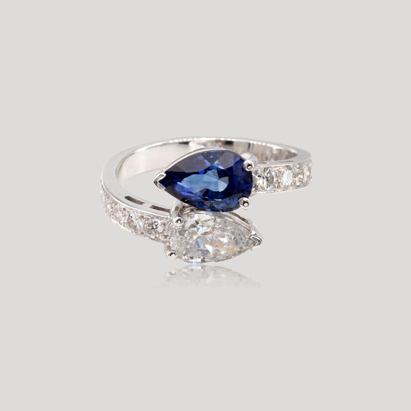 bague-toi-et-moi-saphir-et-diamant-poire