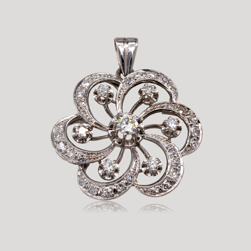 pendentif-fleur-diamants-img-1803